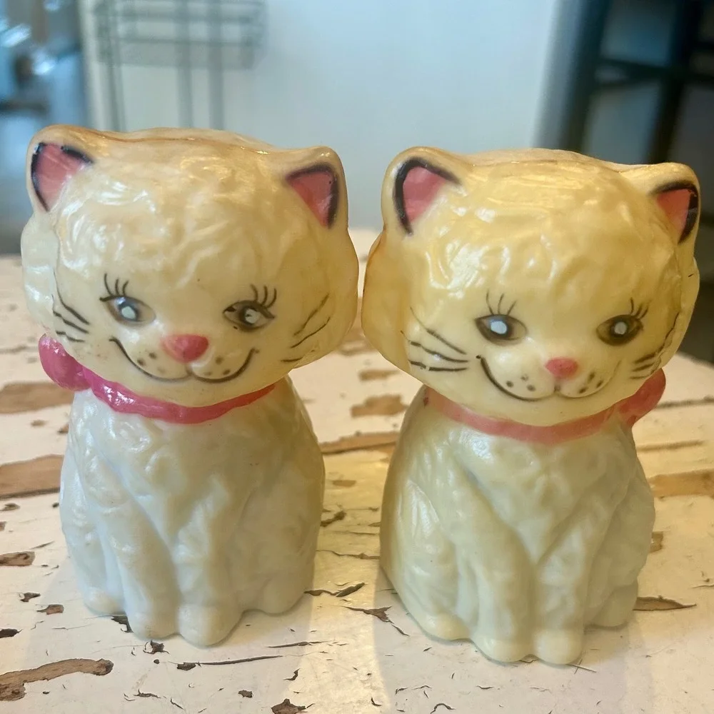 Vtg Kitty Cat Salt & Pepper Shakers Retro Plastic Set 1950's